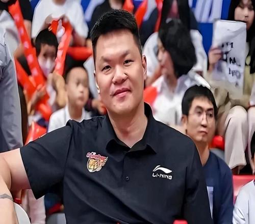 广东宏远今日早报！徐杰最新伤情，朱芳雨深夜发声，挖出最大水货