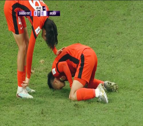 又1场脆败！遭亚冠新军戏耍，海港3轮1分倒数第1，中超霸主成笑柄