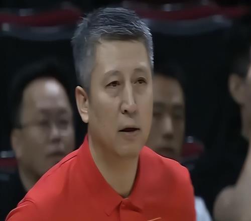 世预赛疯狂一日！中国男篮大逆转中国台北，韩国惨败日本遭两连败