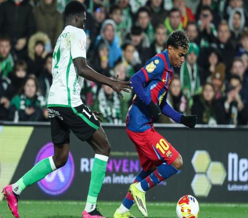 22岁天才神了：4场造7球，国王杯8强诞生，巴萨晋级，皇马出局