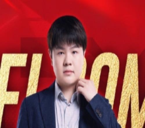 涵艺：蓝总看完这BO3该给zoom涨工资了吧小徐俨然要接近Bin哥！