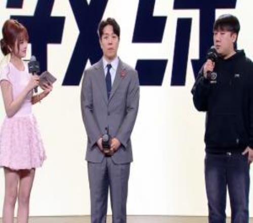 第一赛段最佳教练组就踢了AL送走Helper，下赛段或引进Bigwei