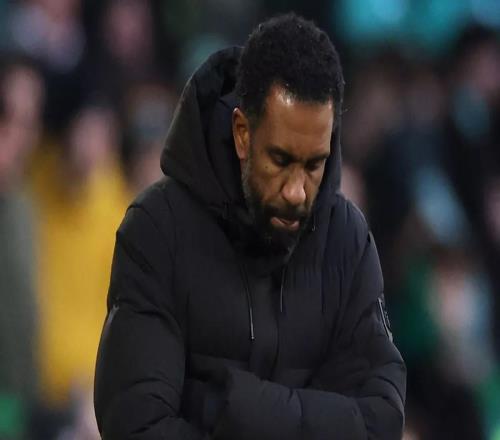 记者：凯尔特人主教练南希已经下课