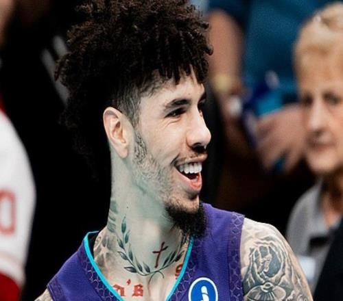 终结队史最长13连败！卡莱尔1000胜步行者险胜黄蜂三球33+8