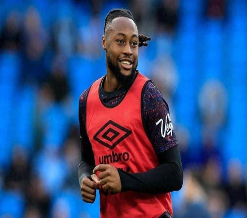 钱准备好了么6500万解约条款即将生效，曼市双雄利物浦抢夺边锋