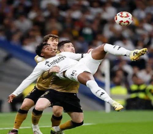 21亿崩塌！皇马四大天王谁是真救星