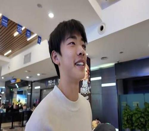 朱鹏宇归队冬训，斯坦丘喂饼一流马莱莱练射门大连选外援不差钱