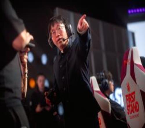 Tabe：我的特点是会挖掘选手的长处我之前执教时容易生气会破坏队内的氛围