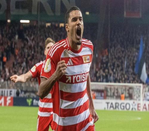 斯基拉：多特想要免签柏林联合中卫多克希，双方已经开始谈判