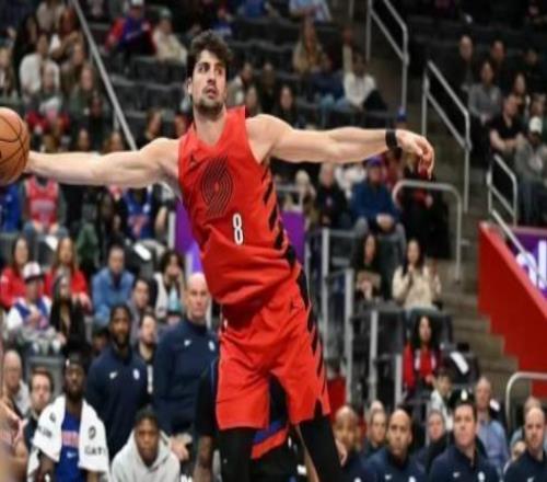 开拓者真核背伤成隐患杨瀚森处境亦将受到影响