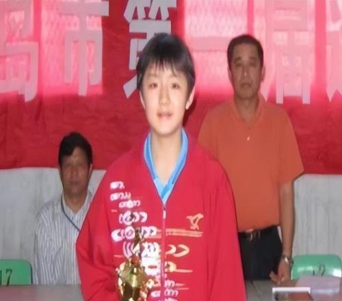 丢人丢到奥运！陈梦夺冠全场尴尬沉默，体育竞技能不能回归纯粹