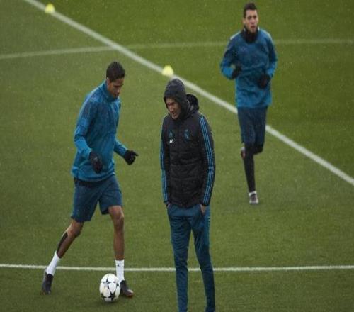 瓦拉内揭秘：当年在皇马，齐祖究竟在我耳边嘀咕了啥