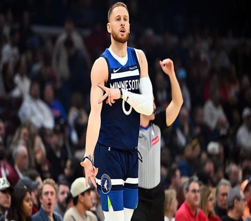 三分命中率和组织能力都在提升，森林狼后场大将正在适应控卫位置