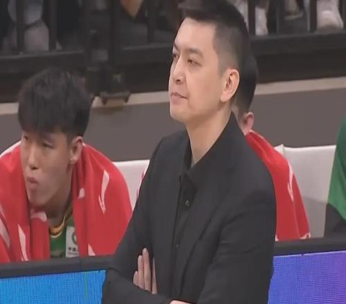 真相大白！辽宁男篮4连败原因曝光，急盼赵继伟回归，杨铭憋大招