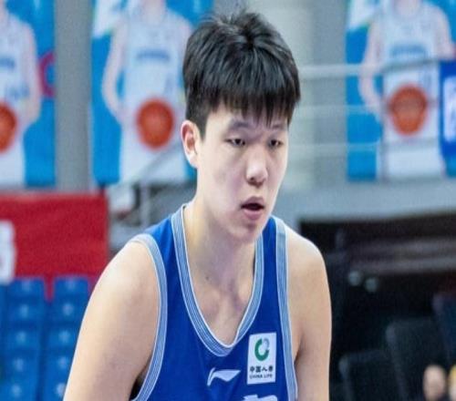 杨瀚森祝福青岛男篮：我的心与青岛同在兄弟们新赛季冲击新辉煌