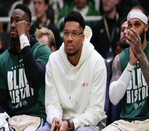 字母哥观战！雄鹿5连败后2连胜：全队7人上双，墨菲空砍44分