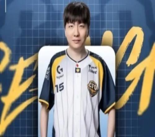 CFO发布人员变动公告：上单选手Rest续约成功