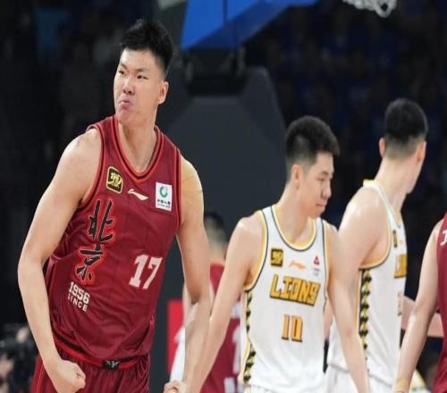 0分1助2板3犯规！CBA顶薪就这水平：徐杰哭了朱芳雨却笑翻了