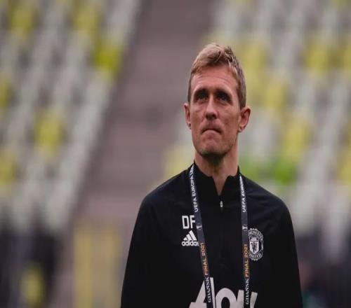 111年耻辱！曼联足总杯一轮游，18岁新星染红，未来一地鸡毛