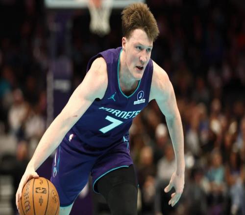 NBA新秀榜：克努佩尔和弗拉格继续前2，独行侠落选秀杀进前十