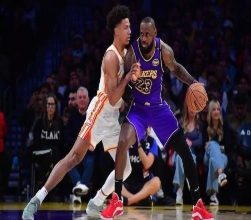 詹姆斯：我把杰伦约翰逊对比斯科蒂皮蓬，我很看好他的潜力