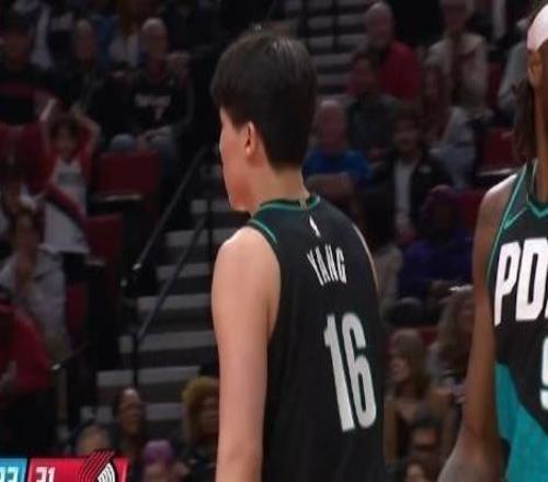 次节获登场，杨瀚森4分29秒3中0未得分，拿到1板1犯正负值+3