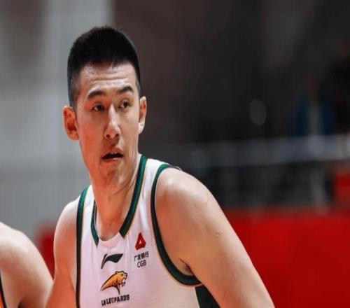 辽宁2将打强队太吃力！王岚嵚组织与得分全垮，付豪进攻失灵了！