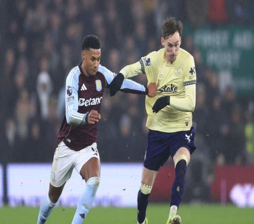 01不敌埃弗顿，维拉各项赛事主场11连胜遭终结