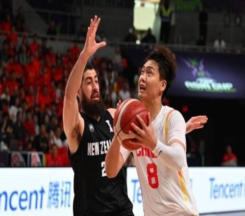 赵睿我20岁才打CBA没去成NBA年轻人最看好廖三宁可以去海外试试