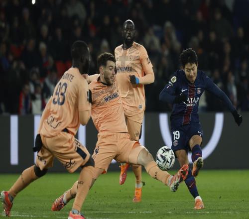 欧冠焦点战：巴黎圣日耳曼迎战热刺，谁能笑到最后