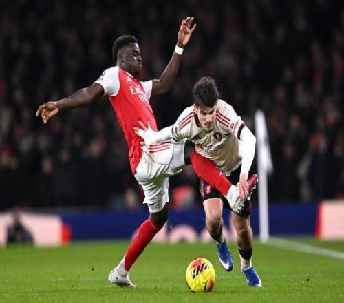 1.3亿天王隐身，阿森纳7连胜终结！利物浦3连平，英超争四白热化