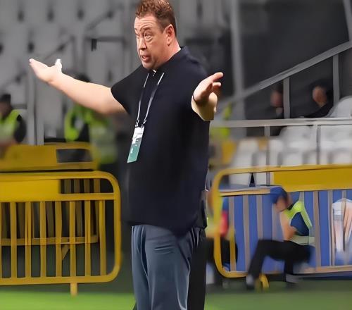 意外！波耶特以为他重返中超会很抢手，结果自荐来浙江队都被拒