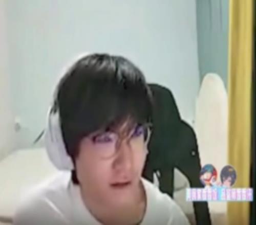 Tian：不会真有人觉得职业选手菜吧成名选手没一个菜的