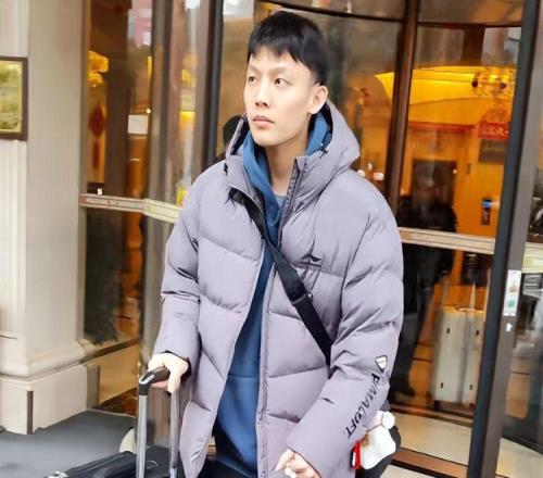 徐杰伤缺广东劣势太大！2大克星+4条件对上海有利，杜锋仍有后手