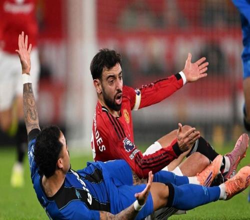 体坛联播曼联互捅局4比4战平伯恩茅斯，罗马小胜黑马科莫