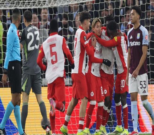 让二追三！英超第3创奇迹，埃梅里率队挺进淘汰赛，目标直指冠军