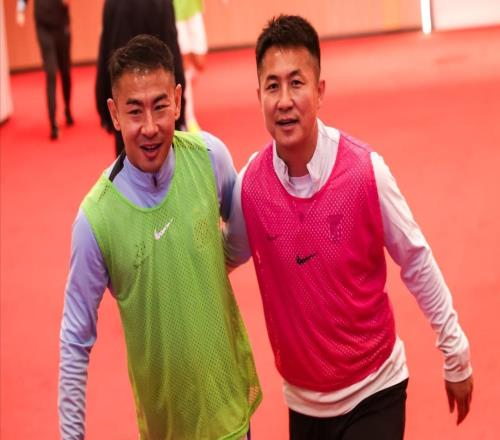 泪别申花！曝于汉超退役，38岁超级替补拒绝续约，9球3助攻