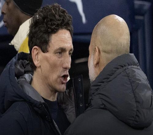 小蜜蜂主帅：昨天和瓜帅喝了咖啡，很感激能够使用他们的基地