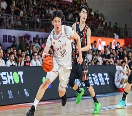 下季打不了CBA太可惜篮协新规出台或改变一人命运，广州敢吗