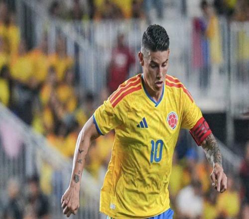 记者：J罗已被推荐给阿超普拉滕斯竞技队，球员目前自由身