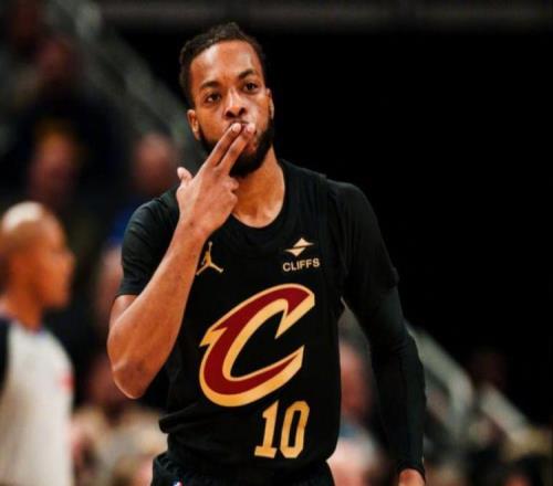 步行者13连败！加兰29+6第一功臣，西卡22+4韦德伤退，莫布里犯错