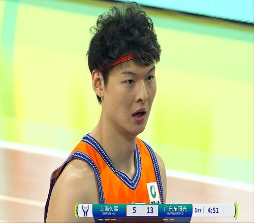 王少杰血洒赛场，奎因37分广东队被淘汰，偰李永炜9助攻小将15分
