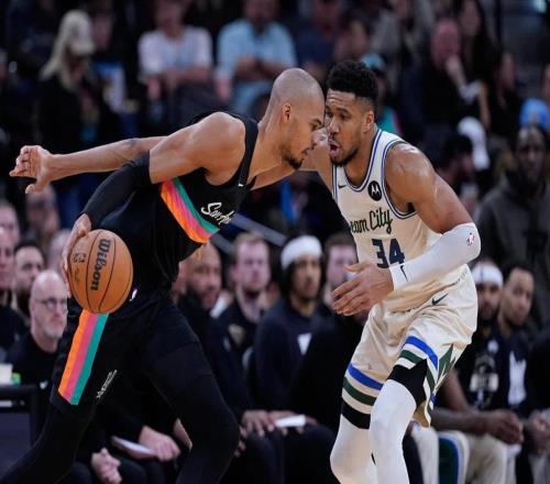 文班亚马22+10+5记3分暴走，马刺完胜雄鹿重回第2！字母哥21+5