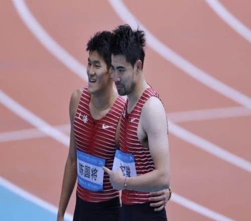 男子110米栏后浪翻涌，35岁谢文骏带伤谢幕无缘冲四连冠