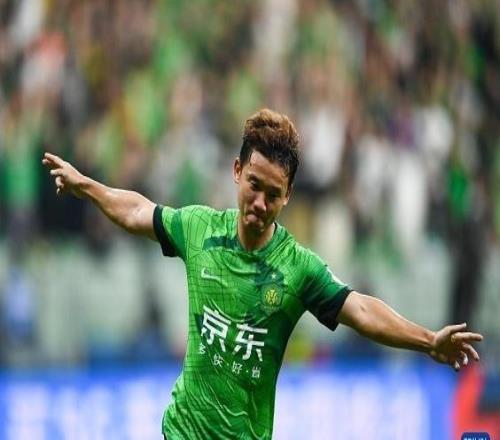 话题“80后”老将为何能成国内转会市场香饽饽