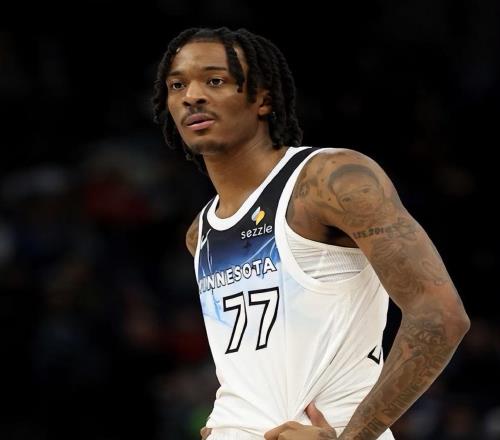 曾经的掘金太子，如今才25岁，场均仅3.9分，已逐渐沦为NBA边缘人