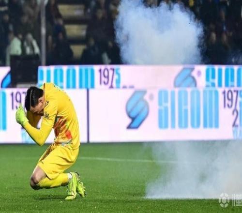 意甲官方：因其球迷投掷烟花等行为，对国米罚款5万并特别警告