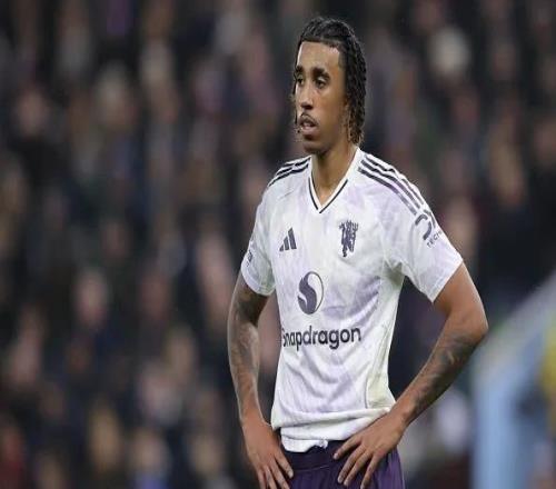 舍伍德：我没看见约罗任何潜力，德利赫特也不是曼联后防答案