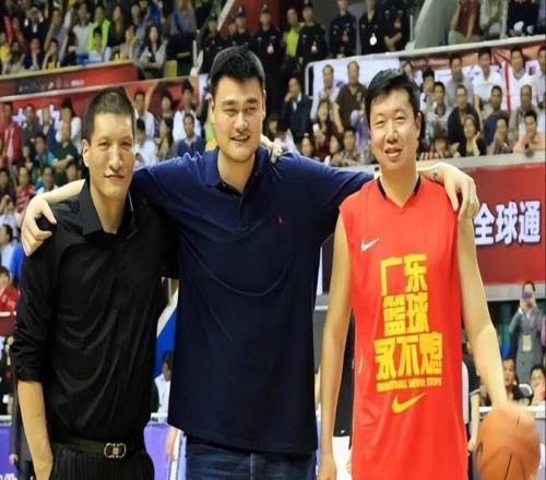 男篮新“移动长城”，NBA的杨瀚森、西乙的余嘉豪，还有徐昕