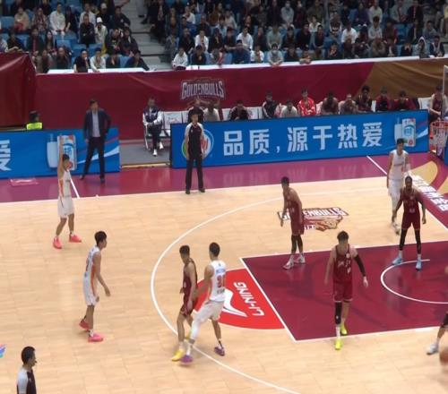 CBA积分榜：北京队4连胜领跑，辽宁险胜暂升第二，四川队4连败